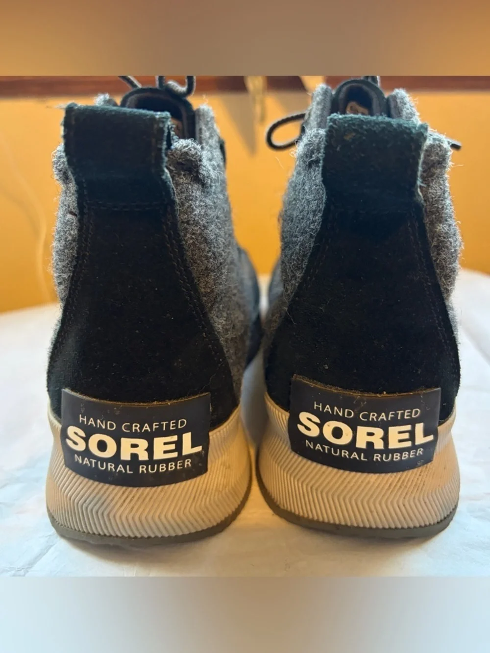 Sorel Out N About III Duck Boot Black Gray Size 9